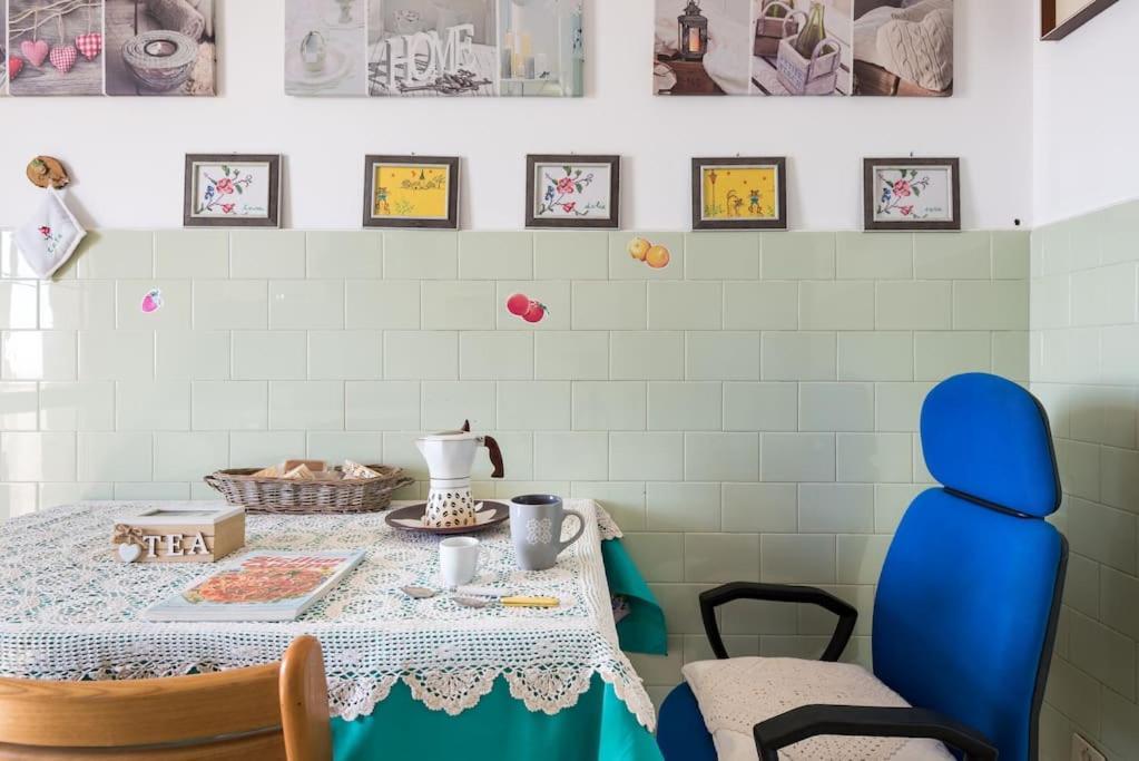 Top Floor Apartment Near Historic Fortino Catania Esterno foto