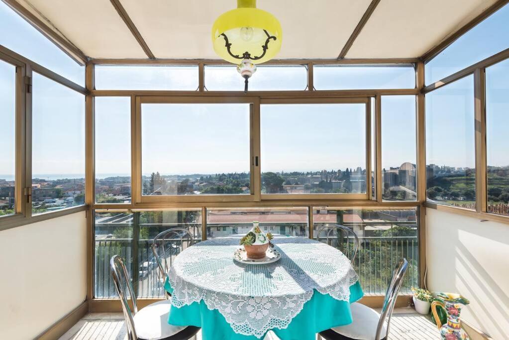 Top Floor Apartment Near Historic Fortino Catania Esterno foto