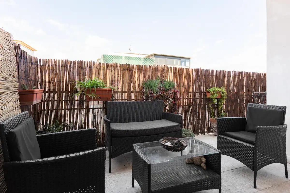 Top Floor Apartment Near Historic Fortino Catania Esterno foto
